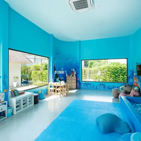 Amora Beach Resort Phuket-3